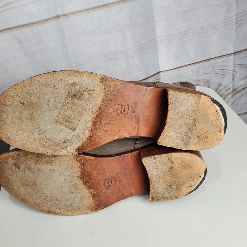 Tory Burch Boots Womens Size 9 Bennie Taupe Suede Leather Short Buckle Pull-On